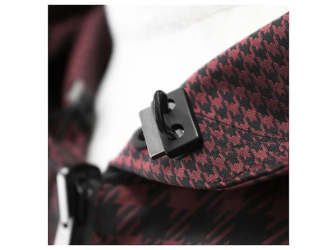 Gabardina de nailon reversible Fendi Roja - vista 12