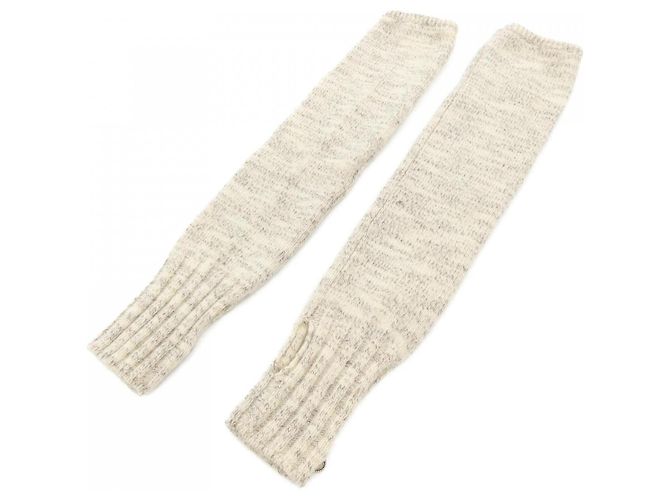 Timeless Chanel P55374K07254 Armwärmer aus Kaschmir Beige - Ansicht 2