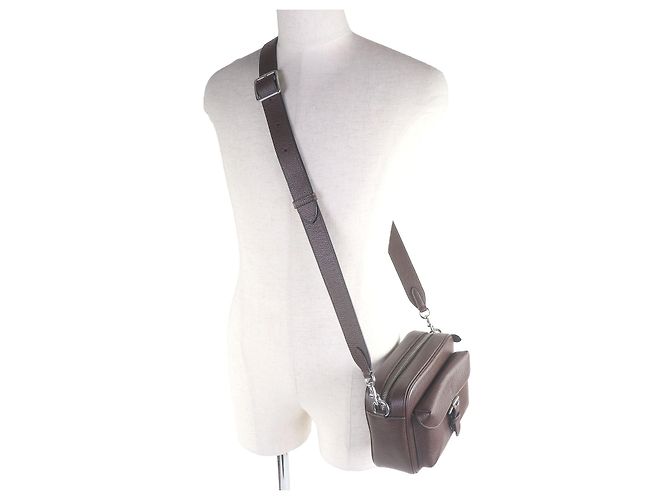 COACH Warner Cross Sling Borsa a tracolla in pelle granulata raffinata Marrone - vista 3