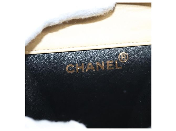 Chanel Vintage Bottone Vita Matelassé Lambskin Beige - vista 6