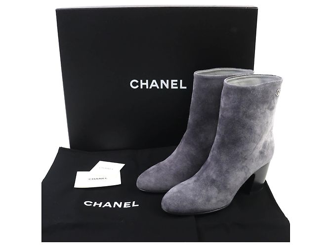 Timeless Stivaletti in scamosciato Chanel COCO Mark Marrone - vista 2