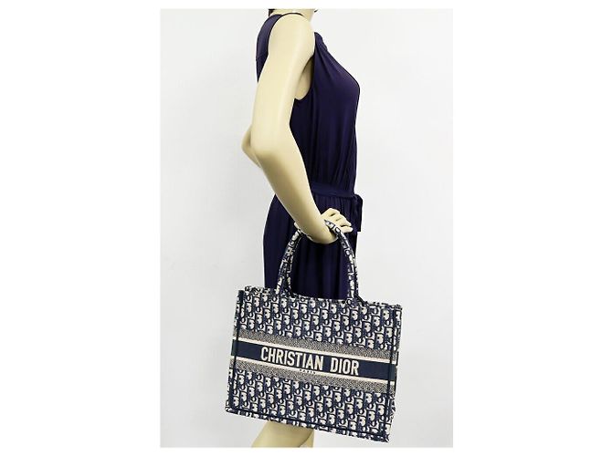 Book Tote Bolso Tote Christian Dior Book Oblique en lona de algodón bordada Azul - vista 2