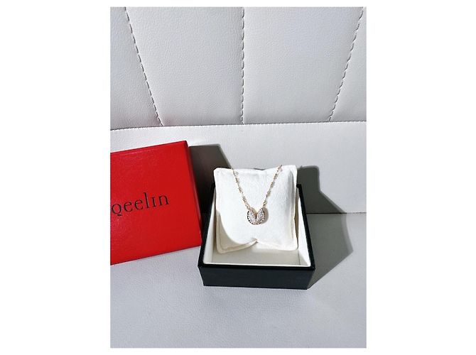 Autre Marque Collana Qeelin Xin Yen Lucky Cookie in Oro Rosa e Diamanti D'oro - vista 4