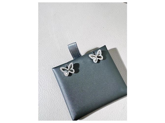 Orecchini Messika Butterfly Fly in Platino e Diamanti Argento - vista 2