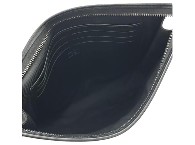 Borsa Louis Vuitton Monogram Eclipse Pochette Voyage MM M61692 Nero - vista 7