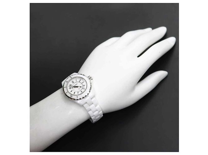 Chanel J12 33mm Damenuhr - Ansicht 3