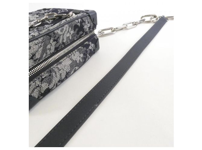 Borsa a tracolla Louis Vuitton Monogram Tapestry Mini Soft Trunk - vista 6