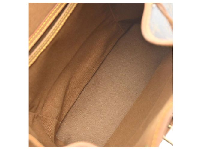 Louis Vuitton Montsouris Monogram Canvas MM Marrom - vista 3