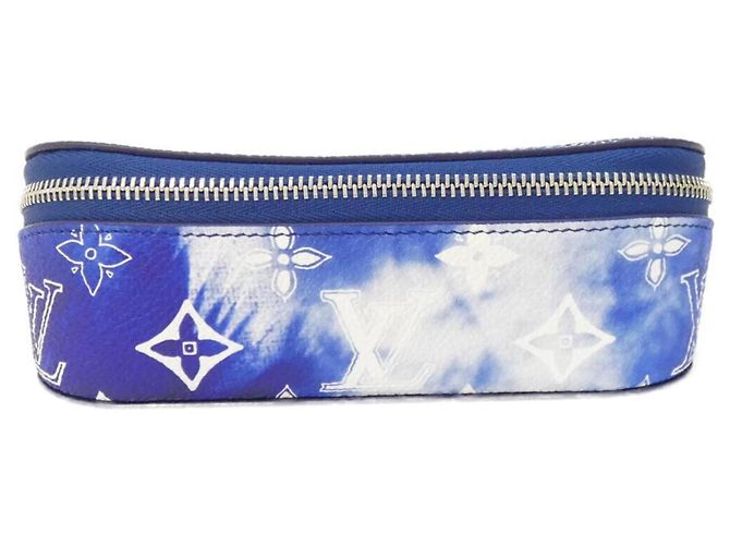 Louis Vuitton Monogram Eyeglass Case Blue - view 2