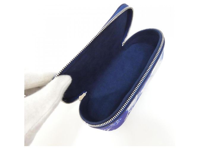 Louis Vuitton Monogram Eyeglass Case Blue - view 4