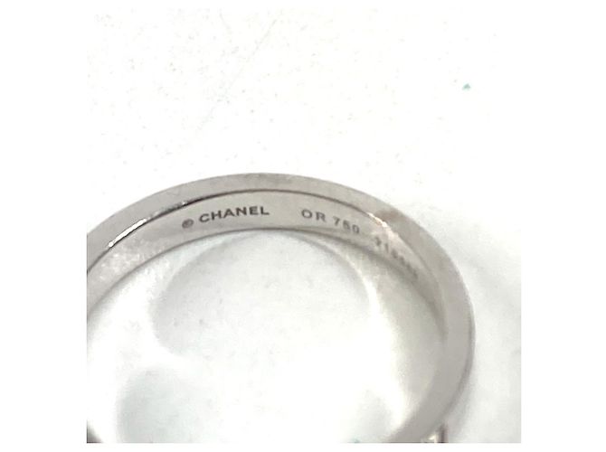 Anello Chanel in oro bianco 18K e diamanti con motivo a nastro - vista 2