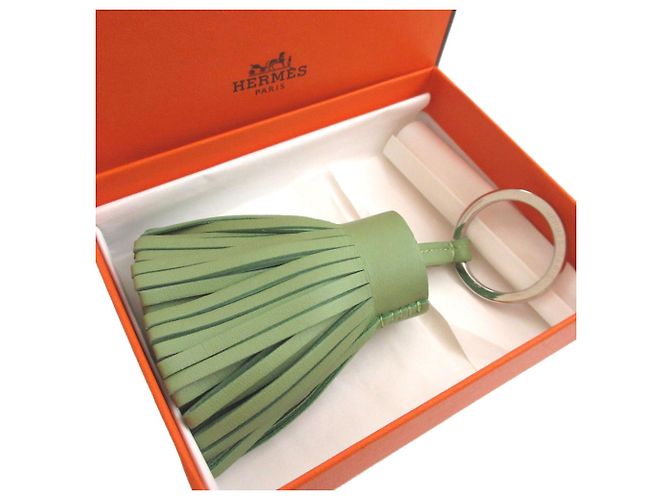 Hermès Portachiavi Hermes Carmen Agneau Milo Vert Verde chiaro - vista 2