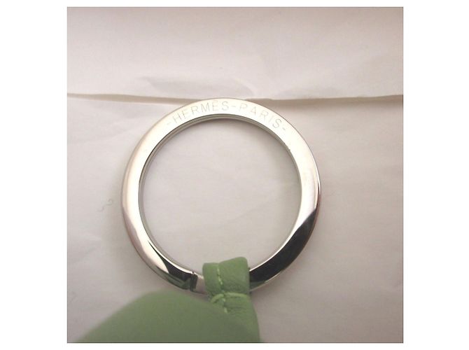 Hermès Portachiavi Hermes Carmen Agneau Milo Vert Verde chiaro - vista 4