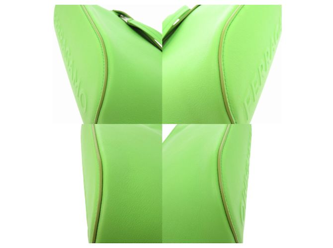 Clutch in pelle verde Salvatore Ferragamo - vista 5