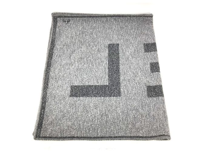 Sciarpa Chanel 19K Logo Large Stole Blanket Scarf Marrone - vista 10