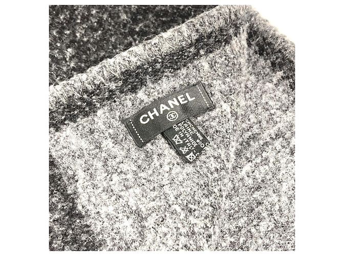 Sciarpa Chanel 19K Logo Large Stole Blanket Scarf Marrone - vista 7