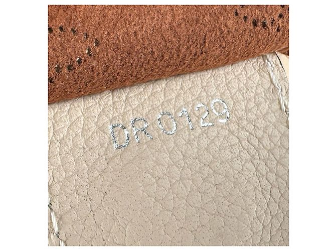 Borsa Louis Vuitton Monogram Mahina Hina PM Blume Beige - vista 14