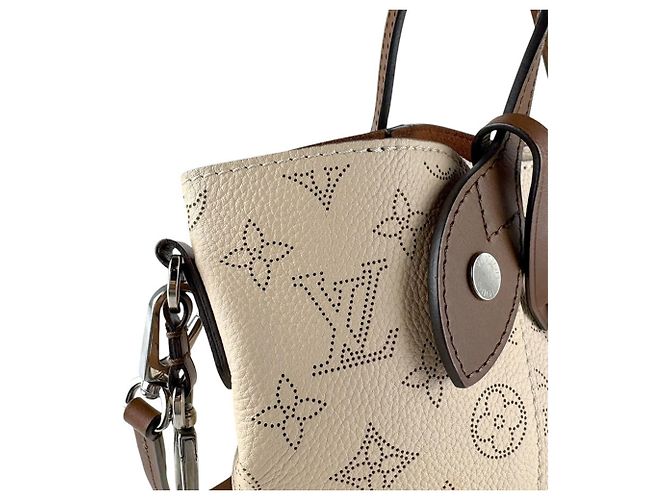 Borsa Louis Vuitton Monogram Mahina Hina PM Blume Beige - vista 6