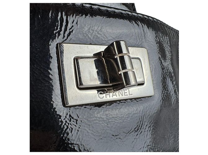 Borsa Chanel 2.55 in vernice nera Nero - vista 11