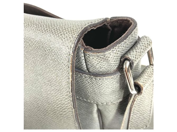 Borsa a tracolla Louis Vuitton Taiga Roman MM Marrone - vista 11
