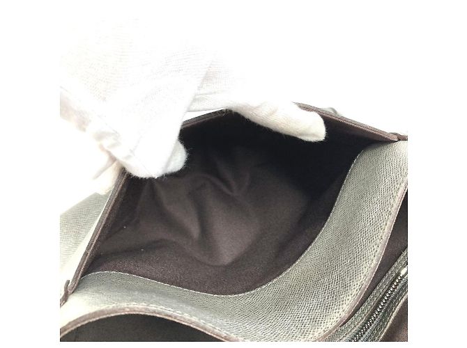 Borsa a tracolla Louis Vuitton Taiga Roman MM Marrone - vista 13