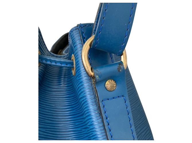 Noe Borsa a tracolla Petit Noé in pelle Epi Louis Vuitton Blu - vista 10