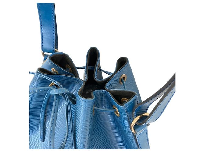 Noe Borsa a tracolla Petit Noé in pelle Epi Louis Vuitton Blu - vista 4