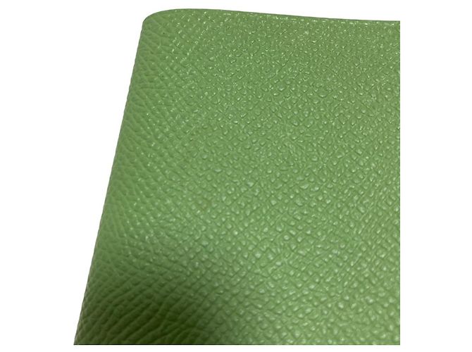 Hermès Portapassaporto Hermes Tarmac PM in vitello Epsom Verde - vista 10