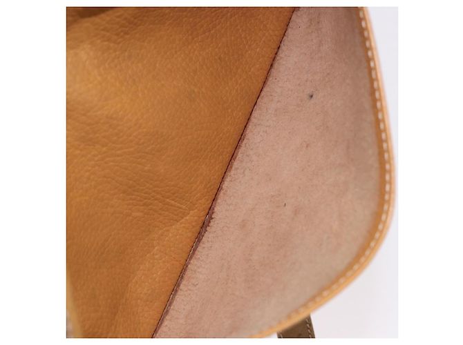 Borsa a Spalla LOEWE Anagram in Pelle Beige Oro Auth 186856 D'oro - vista 12