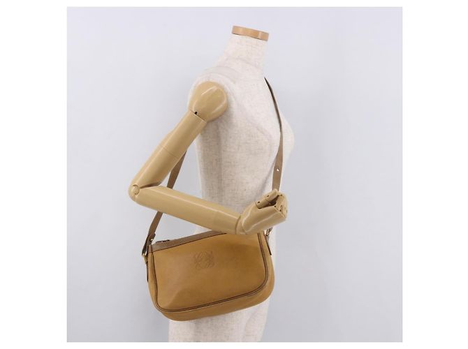 Borsa a Spalla LOEWE Anagram in Pelle Beige Oro Auth 186856 D'oro - vista 21