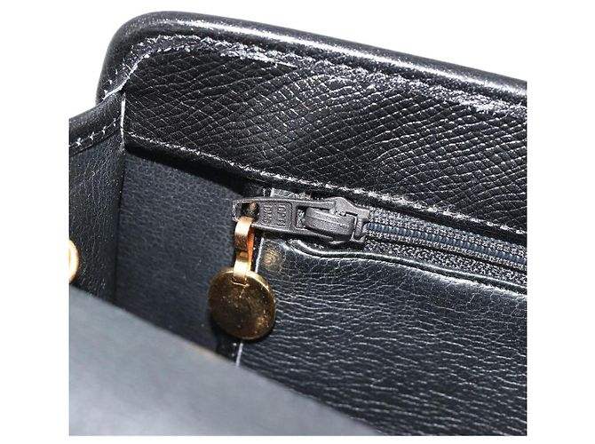 Borsa a Spalla con Catena Christian Dior in Pelle Nera e Oro Auth 187366 Nero D'oro - vista 20