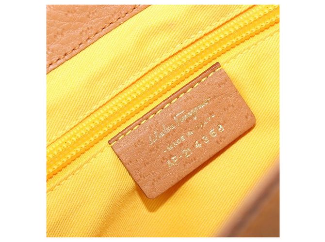 Borsa a Spalla Salvatore Ferragamo Gancini in Pelle Marrone Oro Auth 186271A D'oro - vista 16