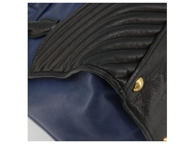 Borsa Miu Miu Biker Matelasse in Pelle 2way Navy Gold Auth 185462 D'oro Blu navy - vista 18