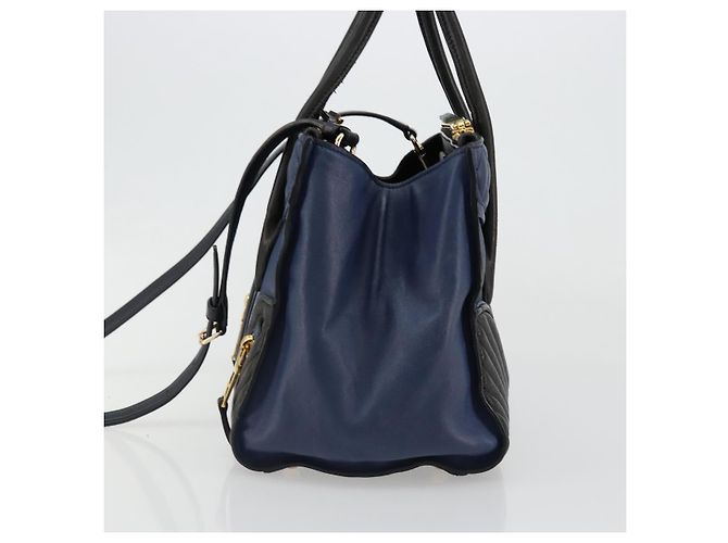Borsa Miu Miu Biker Matelasse in Pelle 2way Navy Gold Auth 185462 D'oro Blu navy - vista 3