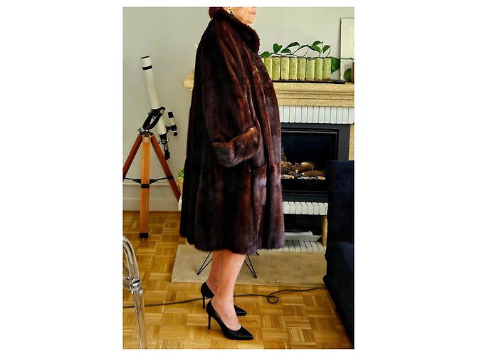 Guy Laroche Cappotto in Visone Marrone - vista 6