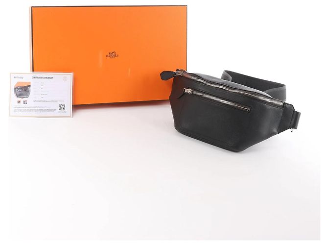 Borsa a cintura Hermès Cityslide Cross PM in Taurillon Cristobal nero C: 2018 Blu navy - vista 14