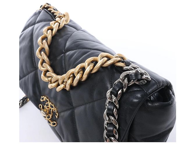 Borsa a tracolla Chanel 19 Large in pelle con catena nera 30157954 Rosso - vista 3