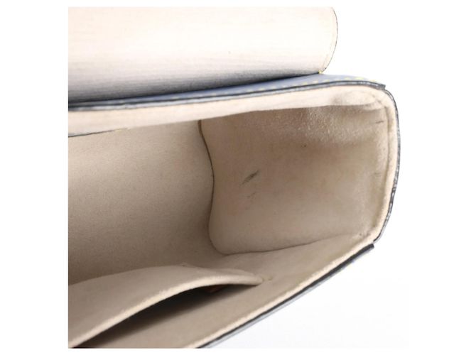 Borsa a tracolla Louis Vuitton Twist MM in pelle Epi blu M50271 Beige - vista 11