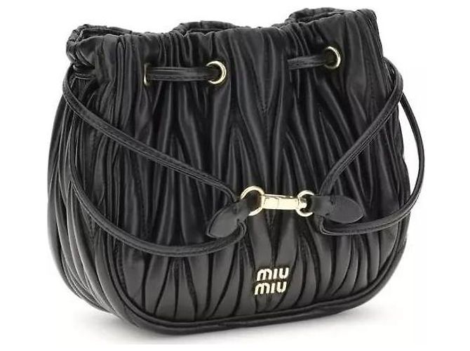 Miu Miu Mini Borsa a Secchiello in Pelle Nappa Matelassé Nero - vista 2
