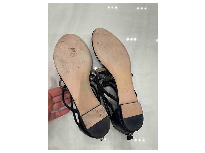 Sandali CHANEL T-Strap Metallic Gunmetal Zip Taglia 42 usato - vista 4