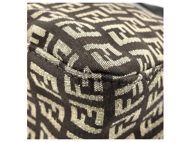 Borsa a tracolla a secchiello Fendi Zucchino Mini Mamma Marrone - vista 7