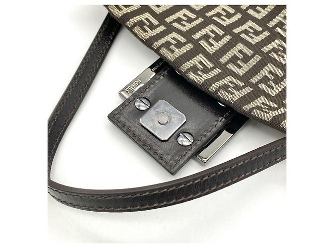 Borsa a tracolla a secchiello Fendi Zucchino Mini Mamma Marrone - vista 9