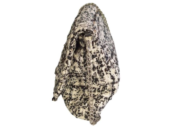 Alexander McQueen Borsa a tracolla Skull in tweed Nero Bianco - vista 7