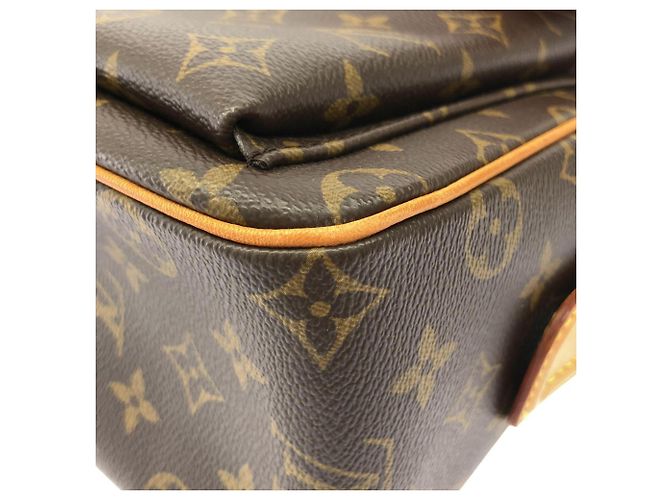 Borsa a Spalla Louis Vuitton Monogram Viva Cite GM Marrone - vista 3