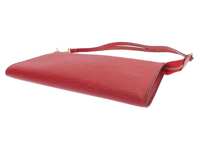 Louis Vuitton Epi Pochette Accessoires Rosso - vista 3