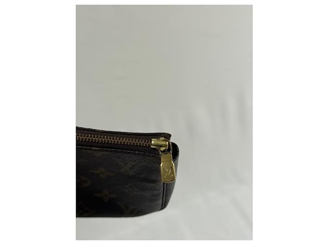 Louis Vuitton Pochette Accessoire GM Monogram Marrone Marrone chiaro - vista 11
