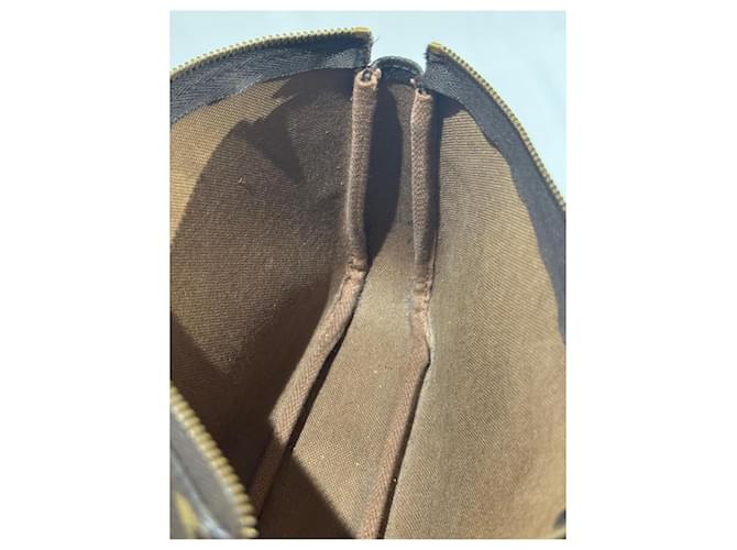 Louis Vuitton Pochette Accessoire GM Monogram Marrone Marrone chiaro - vista 14