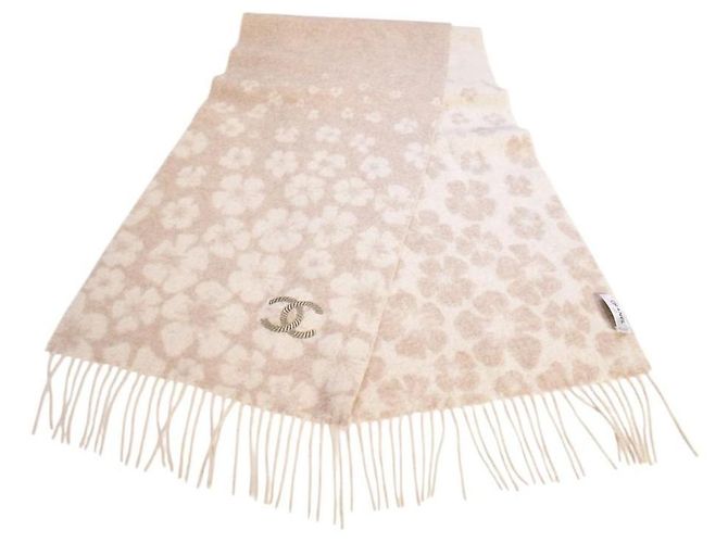 Timeless Chanel Sciarpa stretta Camelia in lana e cashmere - Beige - vista 2