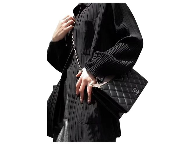 Borsa Chanel Ballerine in pelle di vitello trapuntata nero/beige - vista 2