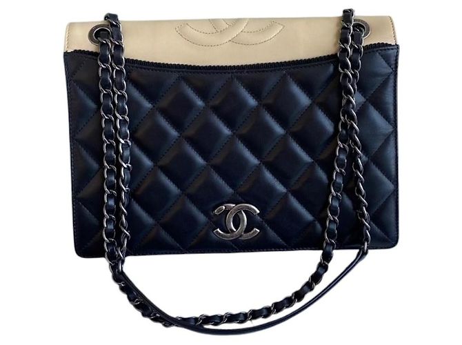 Borsa Chanel Ballerine in pelle di vitello trapuntata nero/beige - vista 4